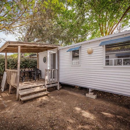 Camping Le Roucan West Vias Bagian luar foto