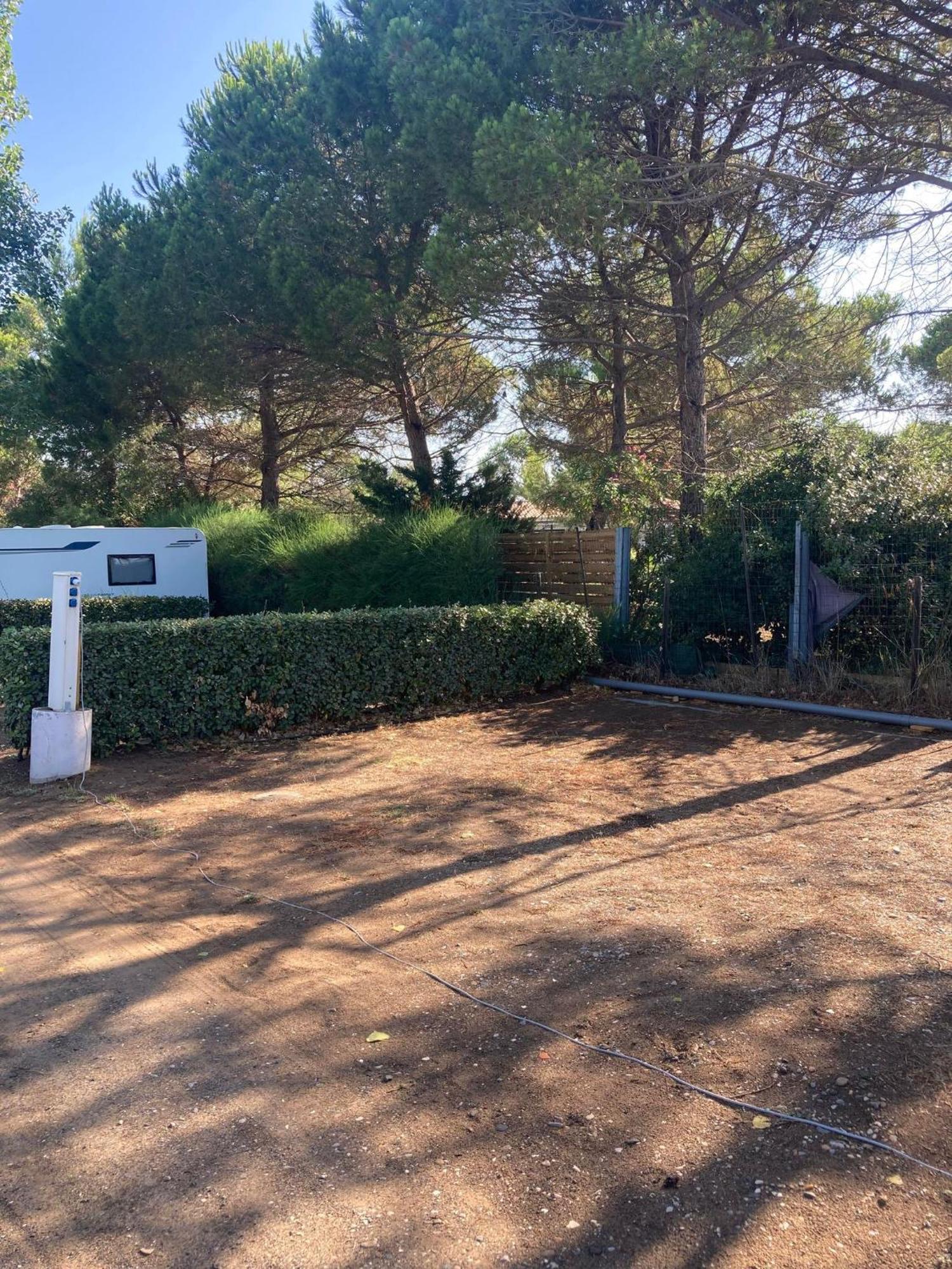 Camping Le Roucan West Vias Bagian luar foto