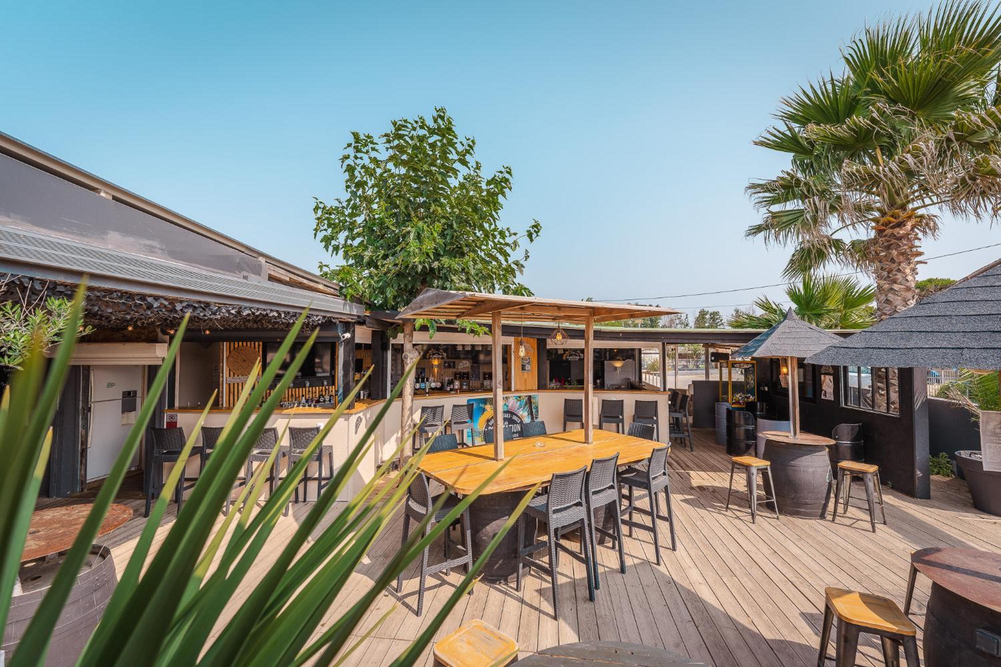 Camping Le Roucan West Vias Bagian luar foto