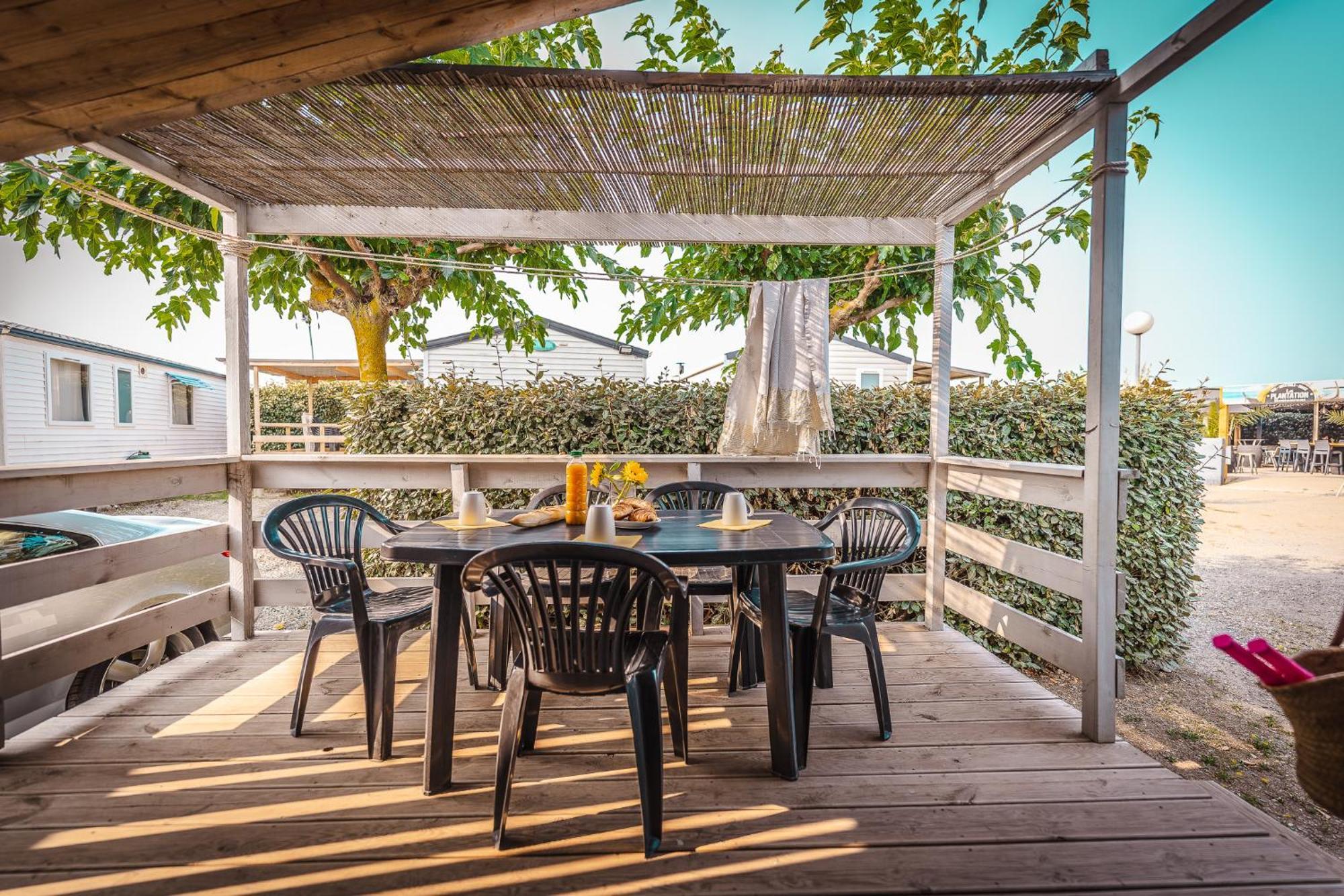 Camping Le Roucan West Vias Bagian luar foto
