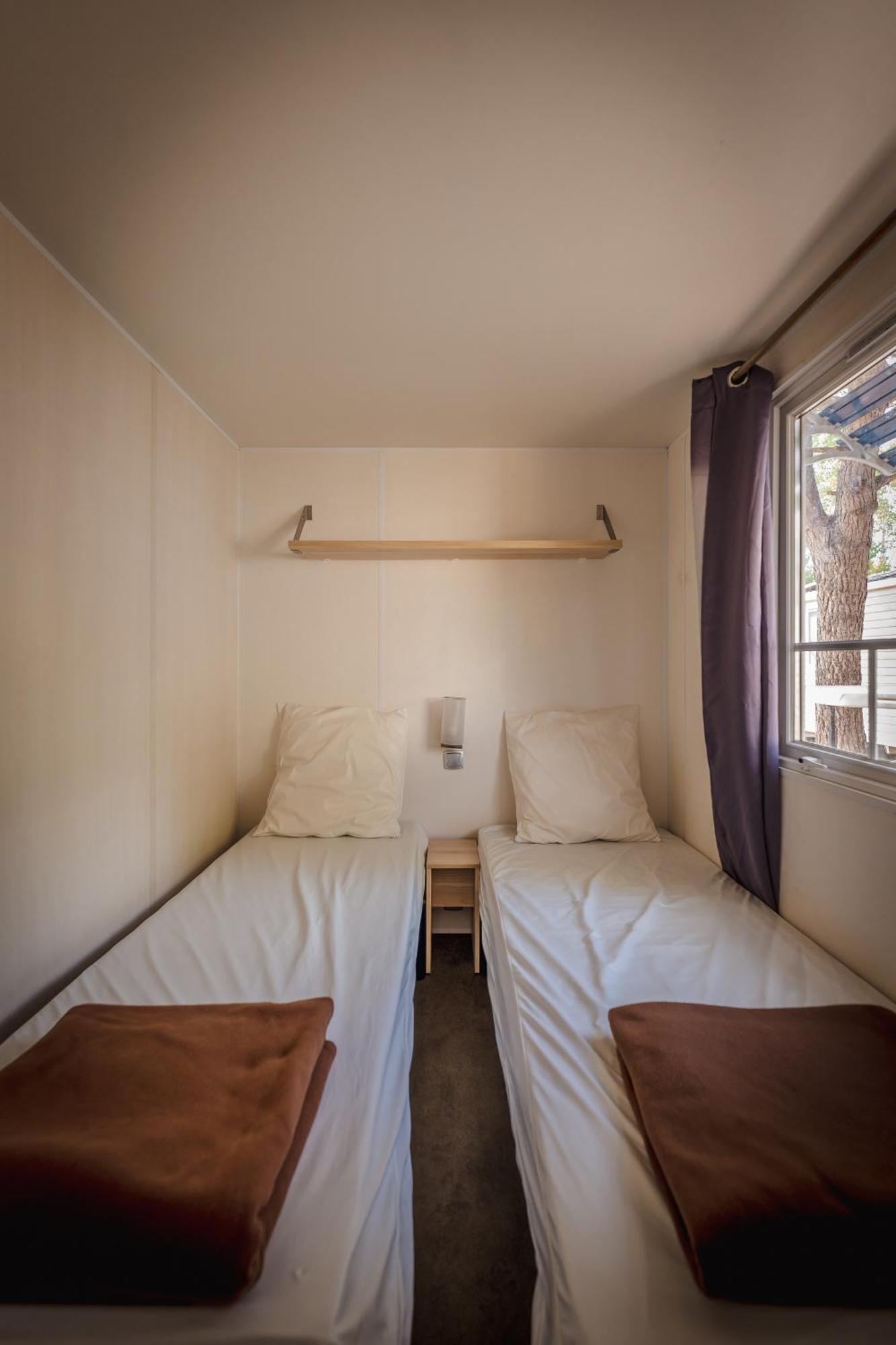 Camping Le Roucan West Vias Bagian luar foto